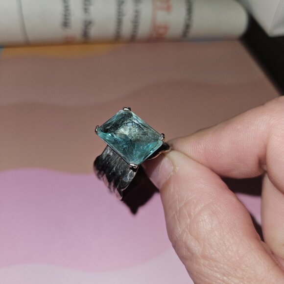 Retired Silpada Sterling Silver Blue Aqua Glass Ring size 9 - Picture 2 of 3